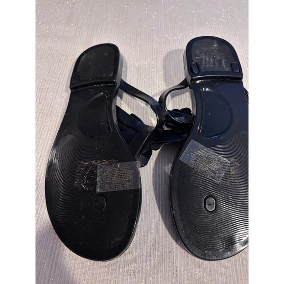 Ladies Size 8 Biker Black Shiny Sandals Flip Flops Black Roses - Picture 2 of 4